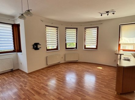 Pronájem bytu, 2+kk, 62 m²