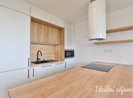 Pronájem bytu, 2+kk, 43 m²