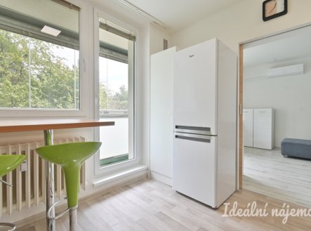 Pronájem bytu, 2+1, 58 m²
