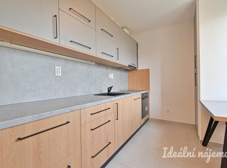 Pronájem bytu, 3+1, 77 m²