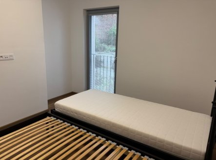 Pronájem bytu, 2+kk, 72 m²