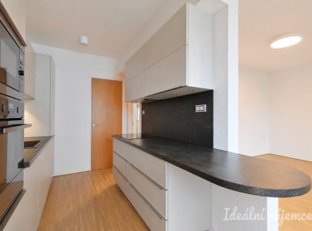 Pronájem bytu, 3+kk, 104 m²