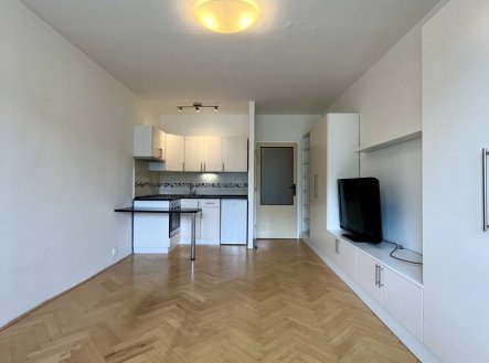 Pronájem bytu, 1+kk, 27 m²