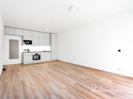 Pronájem bytu, 1+kk, 40 m²