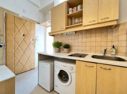 Pronájem bytu, 1+kk, 27 m²