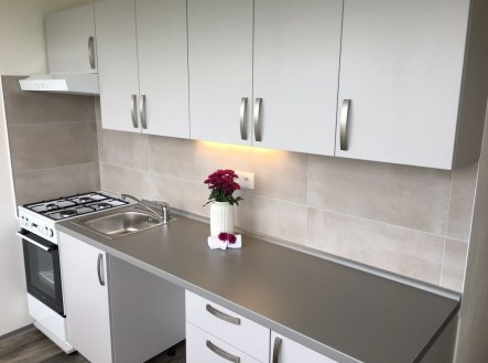 Pronájem bytu, 1+1, 35 m²