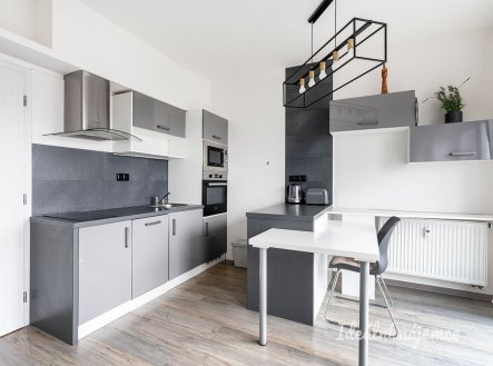 Pronájem bytu, 1+kk, 40 m²