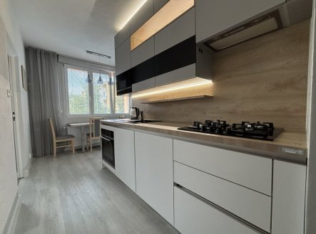 Pronájem bytu, 3+1, 71 m²