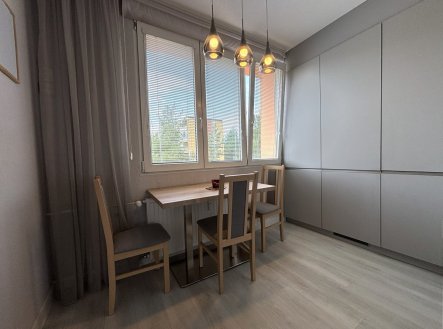 Pronájem bytu, 3+1, 71 m²