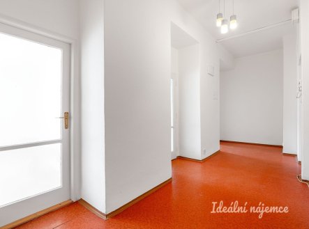 Pronájem bytu, 2+1, 58 m²