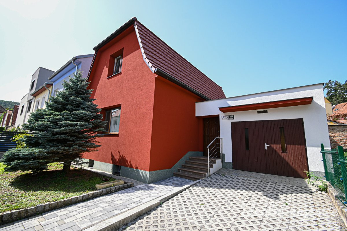 Pronájem bytu 3+1, Stromovka, Jundrov, 35 000 Kč/měs, 180 m2