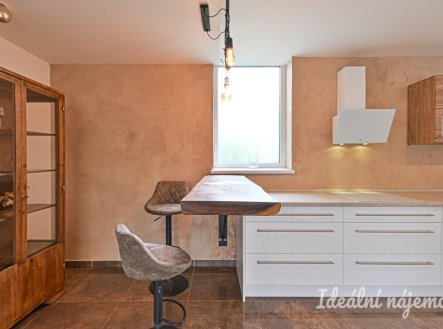 Pronájem bytu, 5+kk, 140 m²