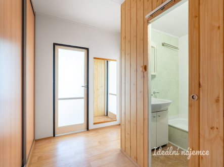 Pronájem bytu, 2+kk, 39 m²