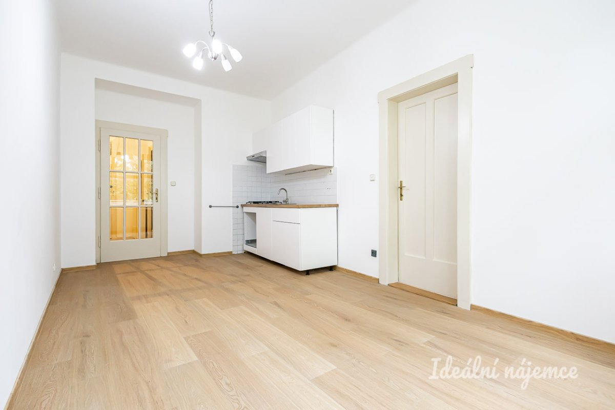 Pronájem bytu 2+kk, Prouzova, Vysočany, 52 m2