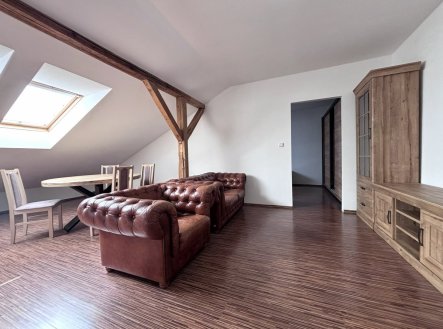 Pronájem bytu, 2+kk, 48 m²