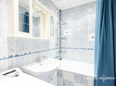 Pronájem bytu, 2+kk, 43 m²