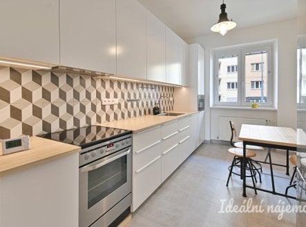 Pronájem bytu, 3+1, 76 m²