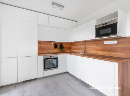 Pronájem bytu, 3+kk, 68 m²