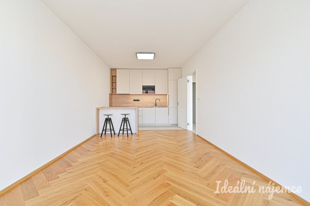 Pronájem bytu 2+kk, Poděbradova, Královo Pole, 32 000 Kč/měs, 59 m2