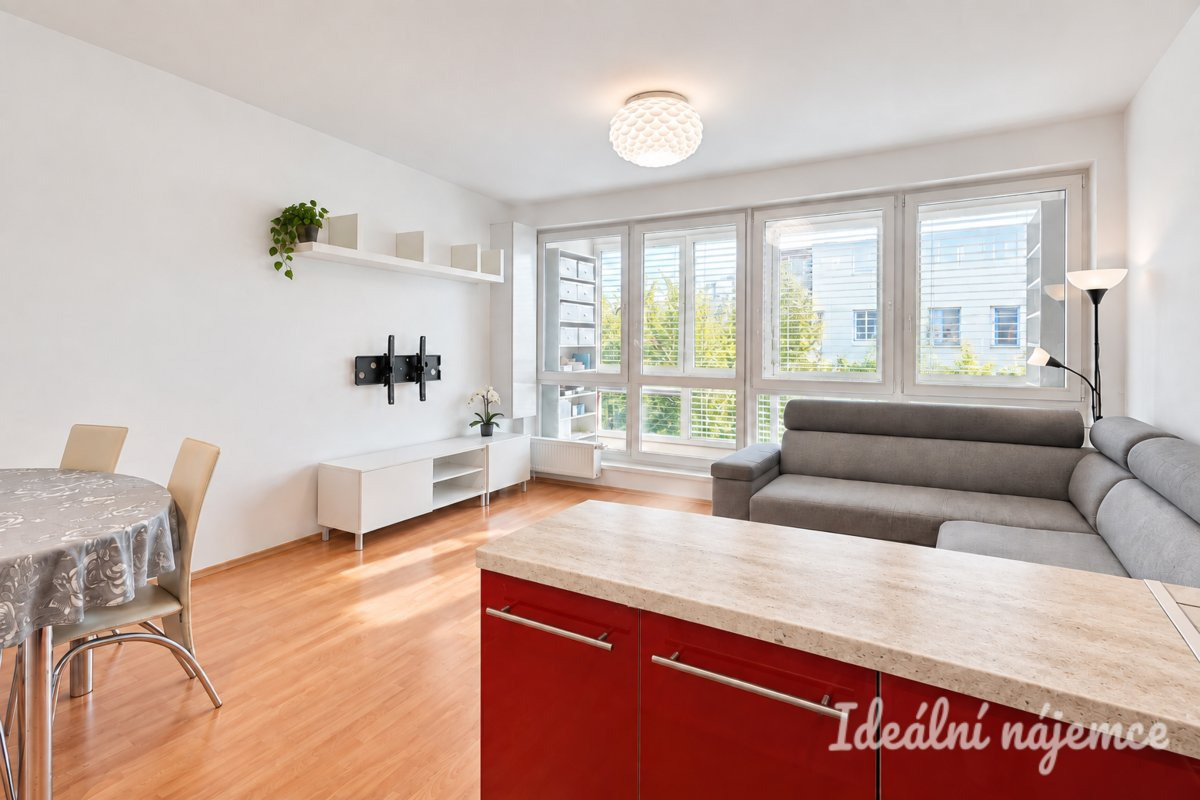 Pronájem bytu 3+kk, Blažovická, Slatina, 24000 Kč/měs, 87 m2