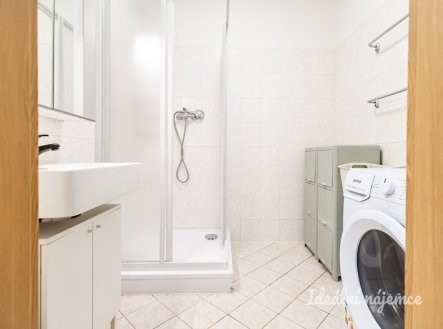 Pronájem bytu, 1+kk, 40 m²