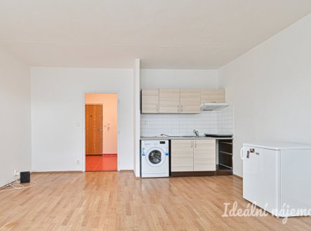 Pronájem bytu, 1+kk, 33 m²