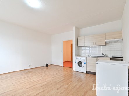 Pronájem bytu, 1+kk, 33 m²