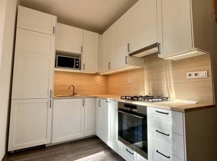 Pronájem bytu, 2+1, 55 m²