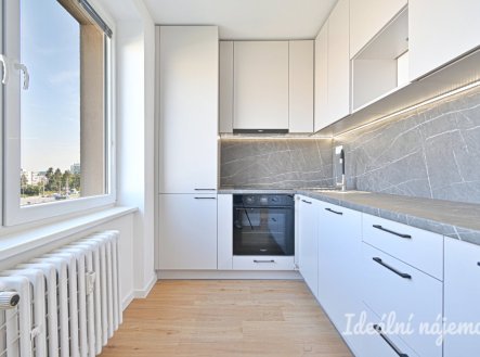 Pronájem bytu, 2+1, 60 m²