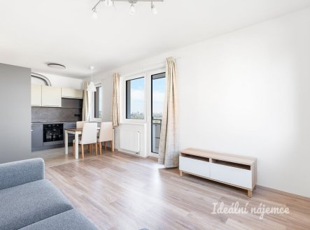 Pronájem bytu, 3+kk, 64 m²