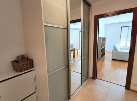 Pronájem bytu, 2+kk, 56 m²