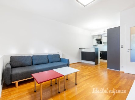 Pronájem bytu, 2+kk, 64 m²