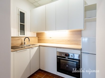 Pronájem bytu, 2+1, 68 m²