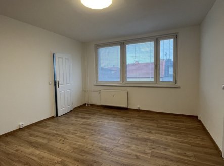 Pronájem bytu, 2+1, 43 m²
