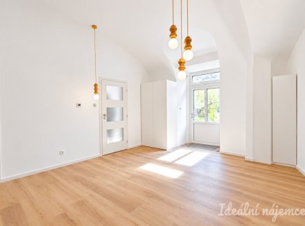 Pronájem bytu, 2+kk, 38 m²