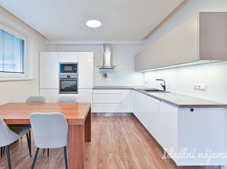 Pronájem bytu, 3+kk, 72 m²