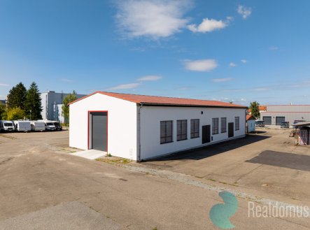 Pronájem skladu, 340 m²
