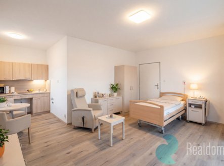 Prodej jiné komerční nemovitosti, 1 325 m²