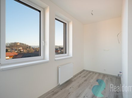 Prodej jiné komerční nemovitosti, 1 325 m²