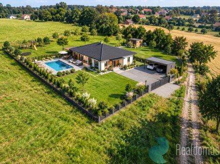 Prodej pozemku pro bydlení, 1 028 m²