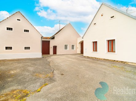 dsc04680.jpg | Prodej - zemědělský objekt, 771 m²