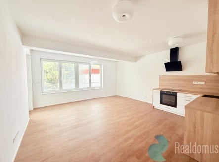 Pronájem bytu, 2+kk, 61 m²