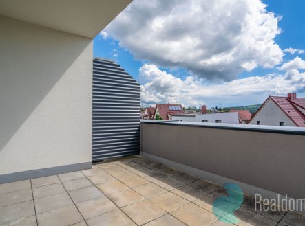 Pronájem kanceláře, 72 m²