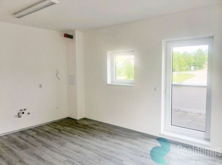 Pronájem kanceláře, 89 m²