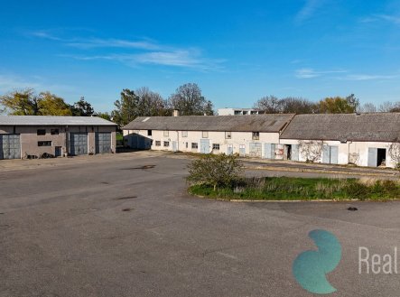 Prodej výrobní prostory, 3 000 m²