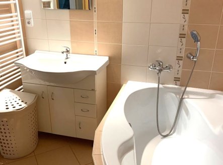 Pronájem bytu, 1+kk, 40 m²