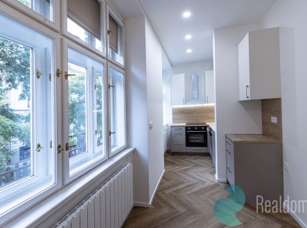 Pronájem bytu, 2+kk, 56 m²