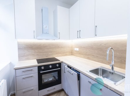 Pronájem bytu, 2+kk, 56 m²