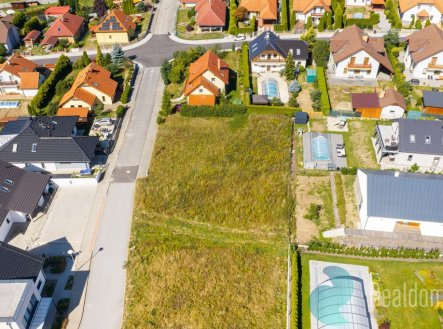Prodej pozemku pro bydlení, 1 045 m²
