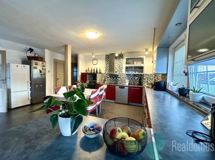 Pronájem domu/vily, 90 m²